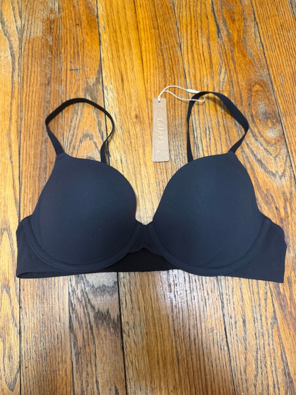 SKIMS Black Molded T-Shirt Bra
